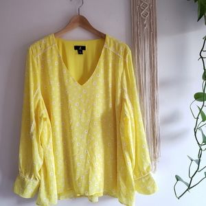 J Jason Wu Long Sleeve V-Neck Blouse with Lace Trim XL Yellow Flower Print